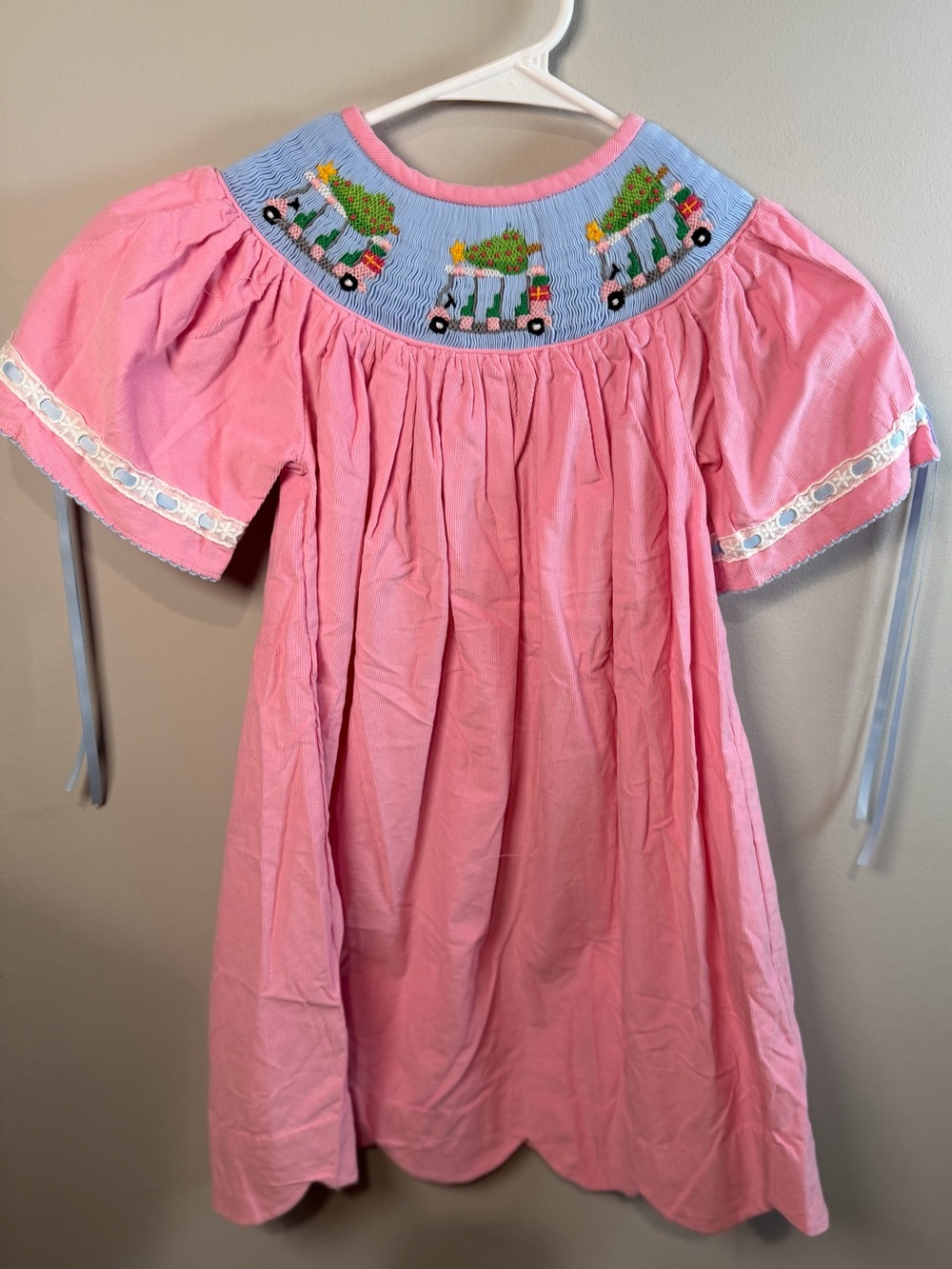 The  Smocked Flamingo Pink Corduroy Smocked Golf Cart Christmas Dress Sz 6 NWT
